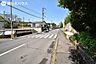 外観：前面道路含む現地写真