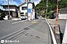 その他：【前面道路】東角地！駐車場のある道路は交通量も少なく駐車しやすいです♪