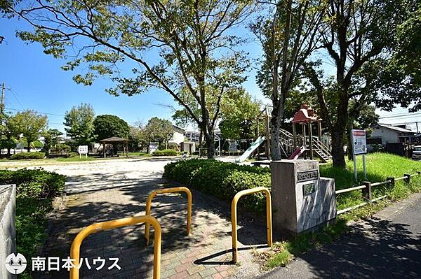 周辺を拡大表示
