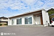 南向き道路【敷地面積386.00m2(116.76坪)】駐車5台以上！