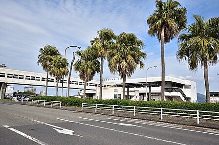 【鴨池フェリーターミナル】鹿児島市鴨池新町にある船着き場です。営業時間 4時30分~23時30分(フェリー運航時間に合わせて開館)駐車場あり(無料) 660m