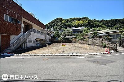 外観：北東向き道路【敷地面積382.01m2(115.55坪)】平坦地の建築条件なし！