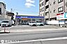 周辺：【ローソン鹿児島西田三丁目店】鹿児島市西田3丁目にあるコンビニです。設備・サービス　ATM、お酒、タバコ、FAX、コピー、写真プリント、MACHI cafe、Wi-Fi、まちかど厨房等 760m