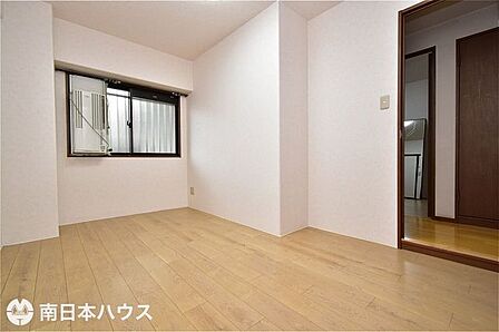 【洋室】室内程度良好です！空き物件につき即日ご内覧可能です！お気軽にお問い合わせください♪