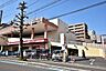周辺：【タイヨー上荒田店】は、鹿児島市上荒田町26-4に位置するみずほ通り近くのスーパーです。取扱品目は主に「生鮮食品・日配品・一般食品・日用雑貨・衣料品・お酒」です。駐車場があります。 240m