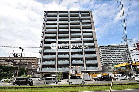 【ファーネスト鹿大前レジデンスの外観】鹿児島市郡元1丁目にあり、ペット飼育可能なマンションです!