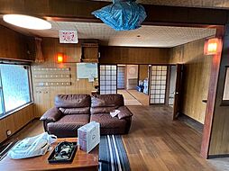 居間