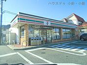 セブンイレブン小針藤山店 520m