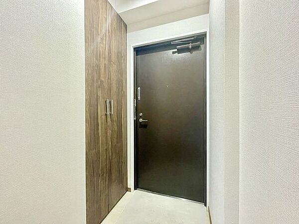 玄関を拡大表示