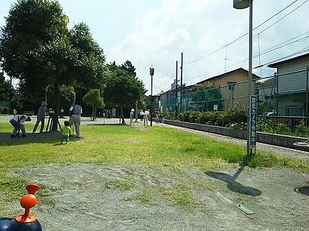 南林間むつみ公園 徒歩16分。 1240m