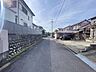 外観：前面道路含む現地写真