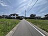 外観：前面道路含む現地写真