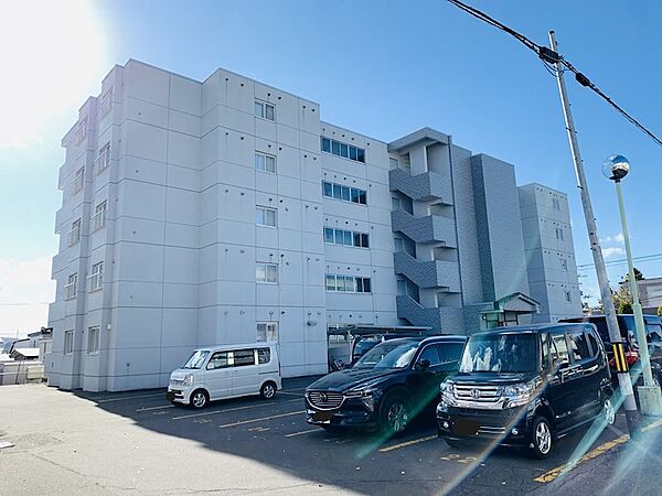 グリーンヴィレッジ 201｜北海道北見市幸町３丁目(賃貸マンション3LDK・2階・75.18㎡)の写真 その1