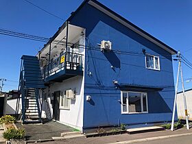 関マンション 2-3 ｜ 北海道北見市桜町３丁目53番地1（賃貸アパート2LDK・2階・49.50㎡） その1