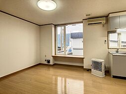 ナセール高栄 105 1階1LDKのリビング/ダイニング