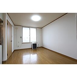 ロピアカナ 203 2階1LDKのリビング/ダイニング