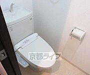 ウォシュレット付き。