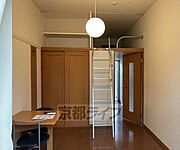 木目調のお部屋です