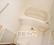 清潔感のあるバスルームです。