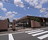 伏見板橋小学校まで177m 活気溢れる小学校です。