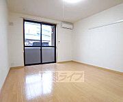 広々とした部屋です。