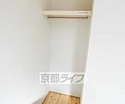 余裕のあるクローゼットですね
