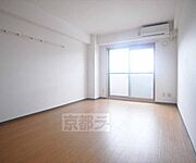 広々としたお部屋です。