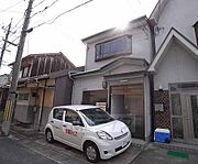 家の前に車が置けます。