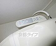 トイレにはウォシュレットが付いています