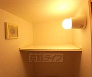 トイレ上にある棚です。