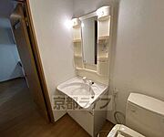 独立洗面台