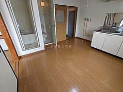 上野マンション 305 3階1DKのリビング/ダイニング