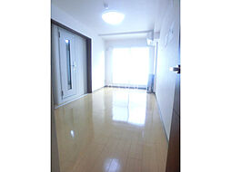 セントポーリアフラン 105 1階1LDKのリビング/ダイニング