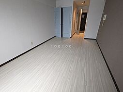 ビバリーヒルズ 407 4階1Kのリビング/ダイニング