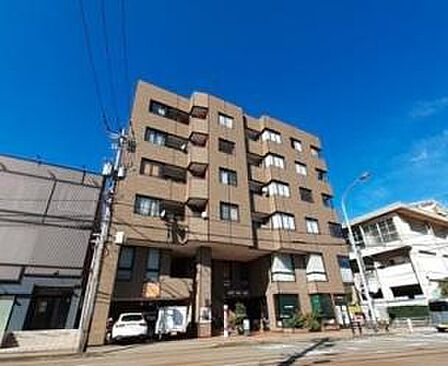 南東向きで陽当たり良好、単身者やセカンドハウスに最適です。