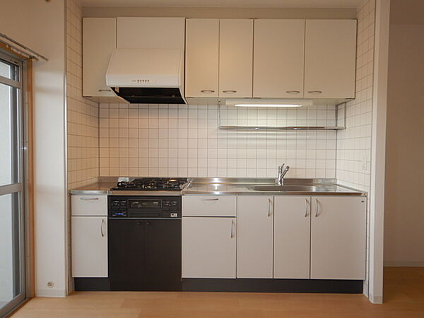 画像5:コンロが設置された使いやすいキッチンです♪