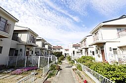 URタウンハウス岩岡