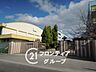 周辺：門真市立第四中学校 徒歩5分。 400m