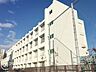 周辺：大阪市立城東中学校 徒歩8分。 590m