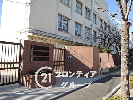 大阪市立中島中学校 徒歩6分。 430m