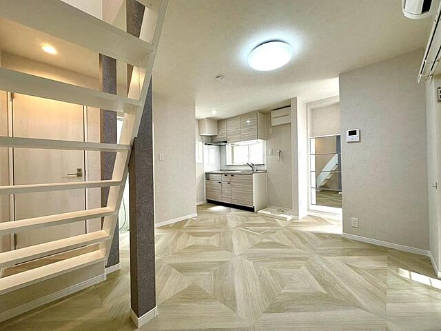 リビング/ダイニング 豊島区西池袋4丁目