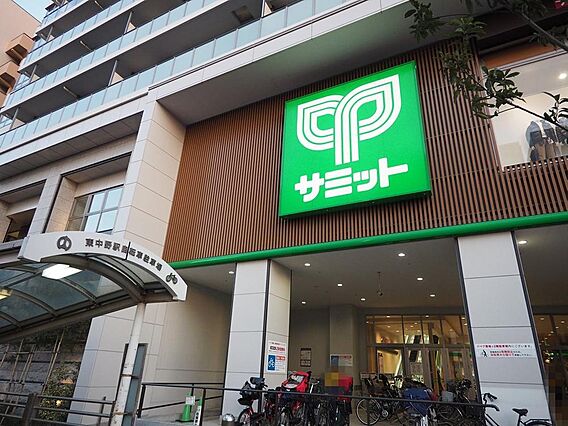 サミットストア...