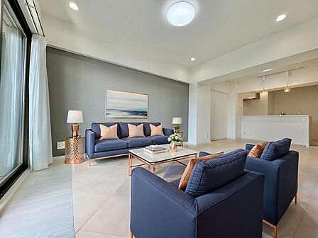 【配置してある家具や小物はCGによるイメージです】 【Livingroom】リビング
