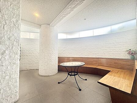 【Entrance hall】エントランスホール