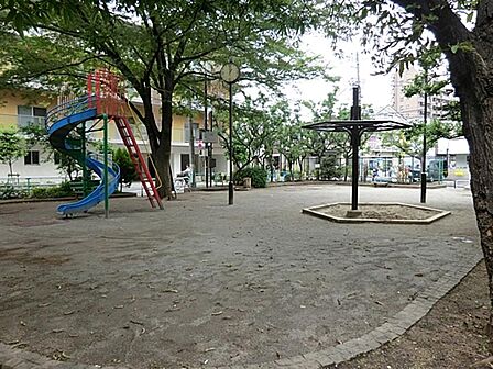 大山金井町児童遊園まで約328m