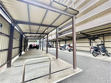 【Bicycle Parking area】駐輪場