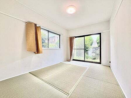 【Japanese style room】和室
