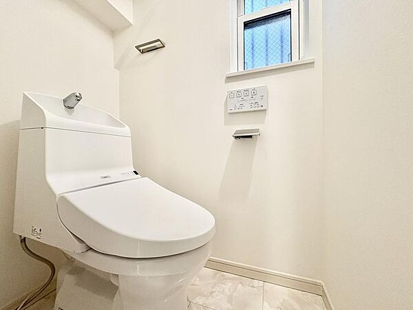 トイレを拡大表示