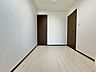洋室：【Bedroom】居室