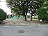 周辺：越戸公園まで約379m